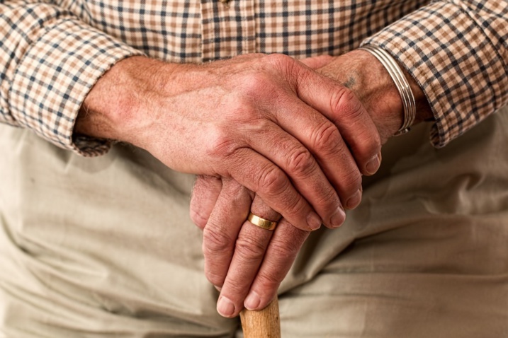 Deux millions de seniors vivent en dessous du seuil de pauvreté en France